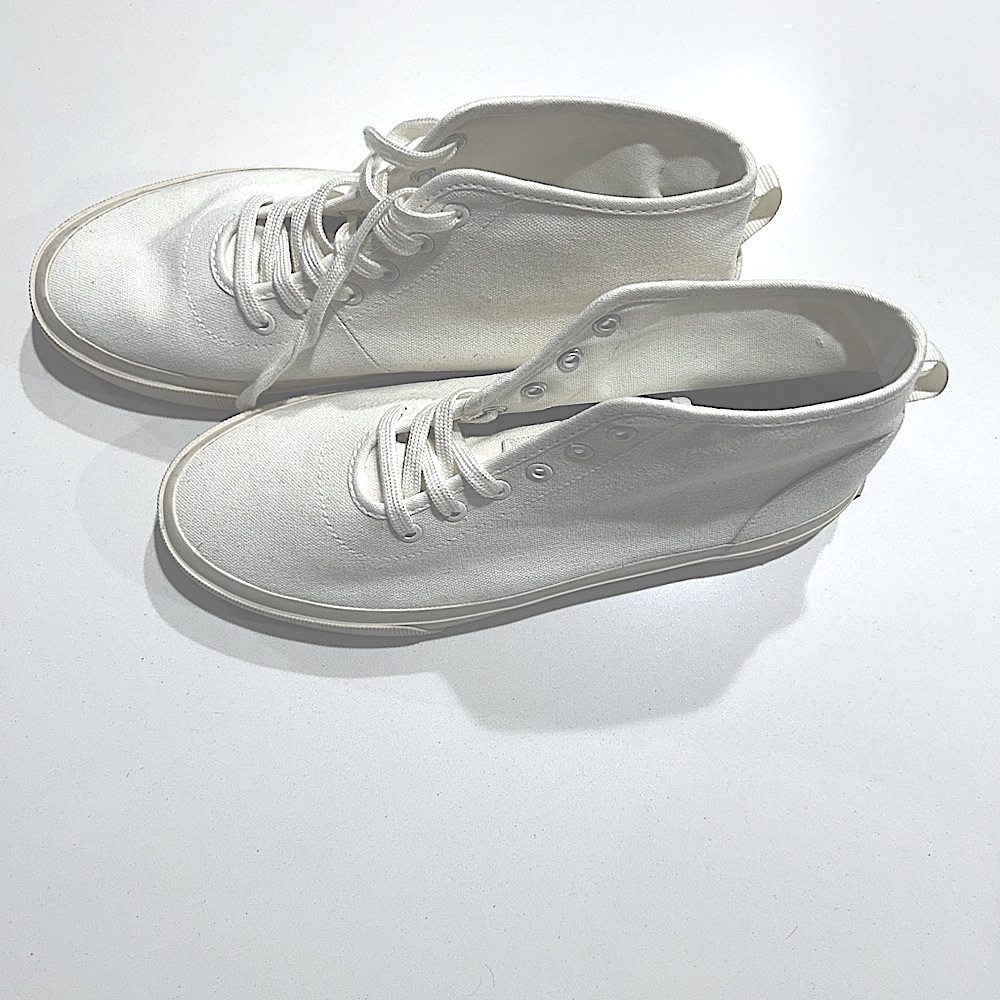 Everlane NWOB White High-Top Canvas Sneakers 👟